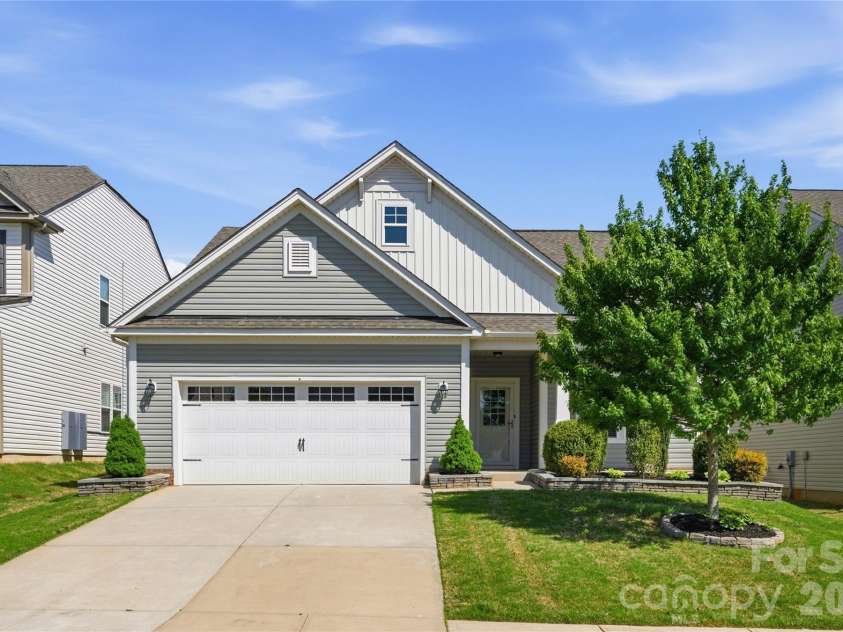 224 Fesperman Circle, Troutman, NC 28166.  MLS# CAR4373593, YatesRealty ID 965. 