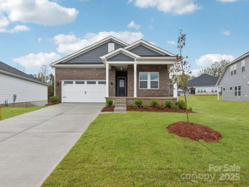 712 Palmer Pendleton Way, York, SC 29745.  MLS# CAR4295884, YatesRealty ID 9650. 
