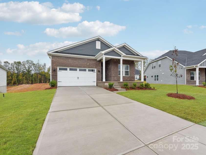 712 Palmer Pendleton Way, York, SC 29745.  MLS# CAR4295884, YatesRealty ID 9650. 