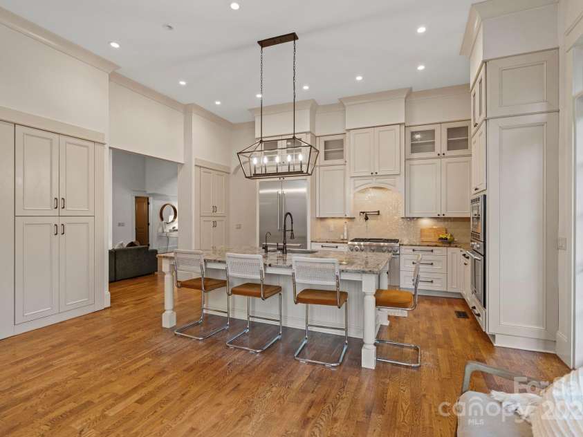 4336 Tottenham Road, Charlotte, NC 28226.  MLS# CAR4226280, YatesRealty ID 9651. 
