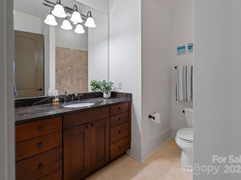 4336 Tottenham Road, Charlotte, NC 28226.  MLS# CAR4226280, YatesRealty ID 9651. 