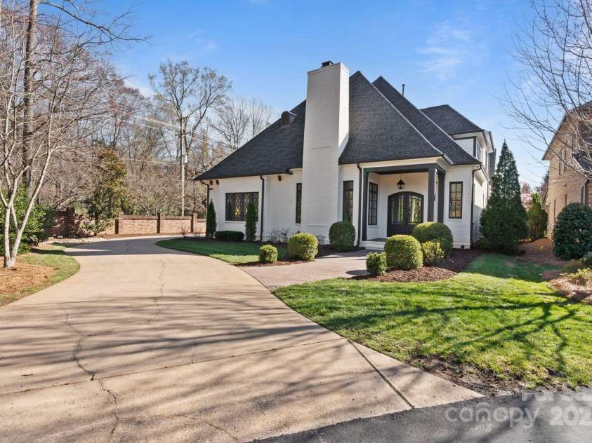 4336 Tottenham Road, Charlotte, NC 28226.  MLS# CAR4226280, YatesRealty ID 9651. 