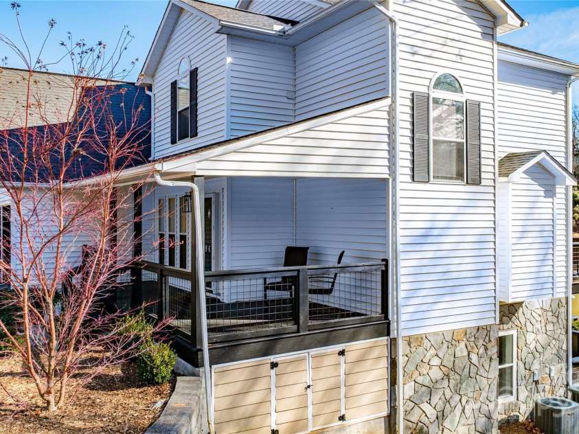 968 Plantation Drive, Marion, NC 28752.  MLS# CAR4322490, YatesRealty ID 9652. 