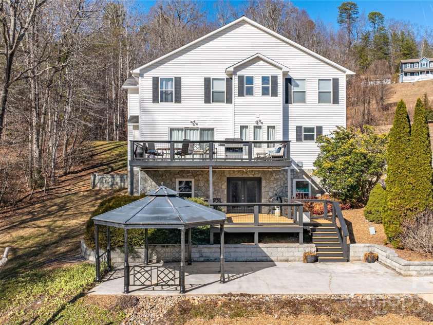 968 Plantation Drive, Marion, NC 28752.  MLS# CAR4322490, YatesRealty ID 9652. 