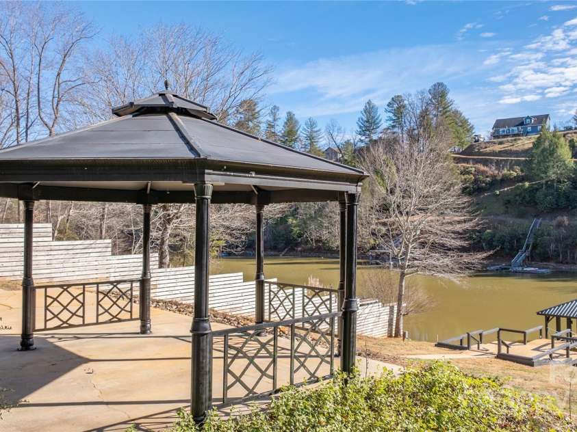 968 Plantation Drive, Marion, NC 28752.  MLS# CAR4322490, YatesRealty ID 9652. 