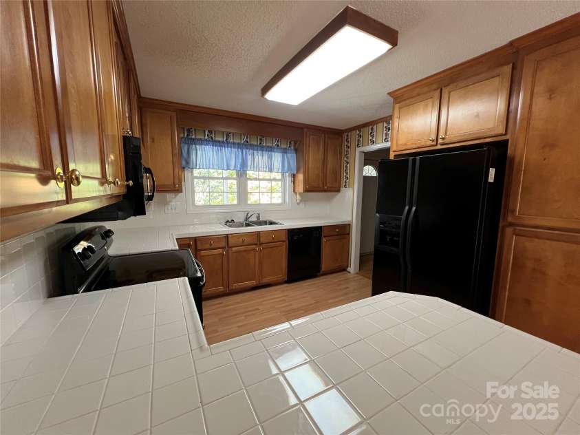 25397 Stony Mountain Road, Albemarle, NC 28001.  MLS# CAR4314846, YatesRealty ID 9653. Kitchen