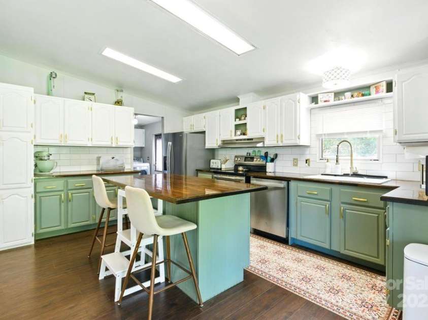 235 Pine Valley Road, Cullowhee, NC 28723.  MLS# CAR4250590, YatesRealty ID 9654. 