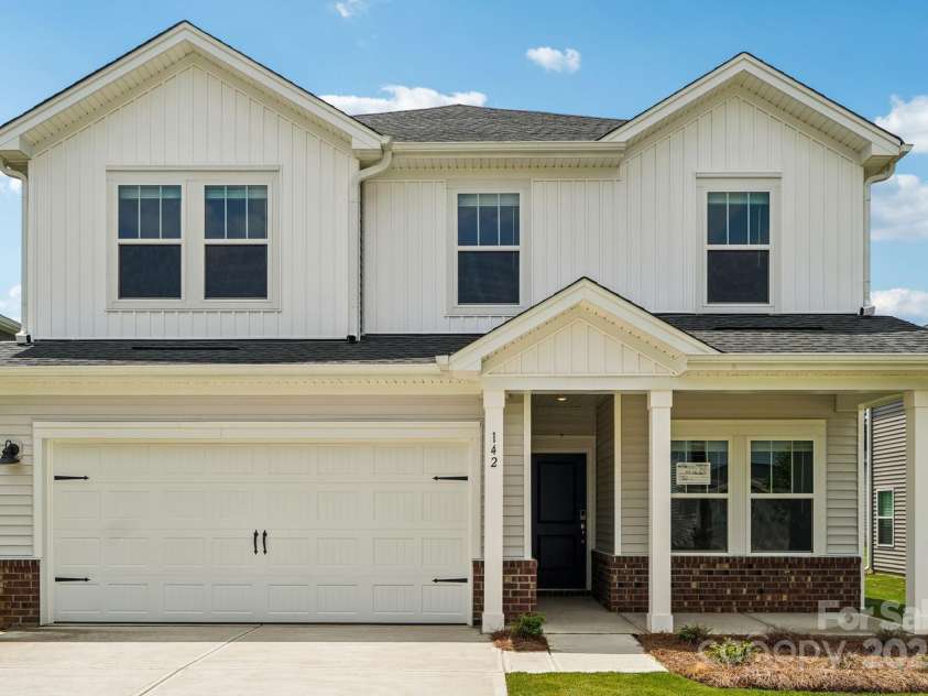 2073 Sunflower Circle, Newton, NC 28658.  MLS# CAR4332396, YatesRealty ID 9656. 