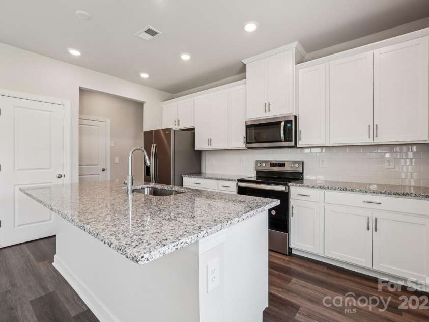 2073 Sunflower Circle, Newton, NC 28658.  MLS# CAR4332396, YatesRealty ID 9656. 