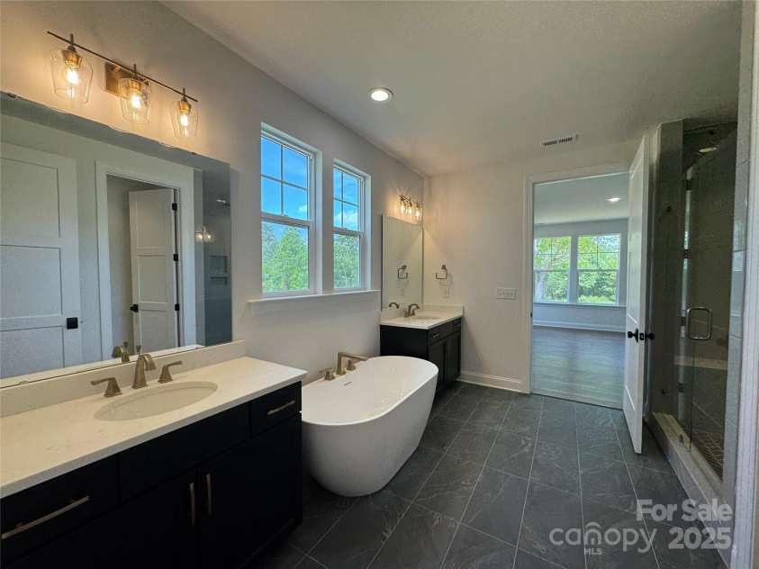 8704 Sherrills Ford Road, Sherrills Ford, NC 28673.  MLS# CAR4217846, YatesRealty ID 9656. Primary Bath