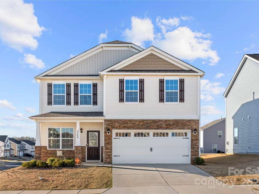 9706 Tea Garden Drive, Gastonia, NC 28056.  MLS# CAR4236017, YatesRealty ID 9657. 