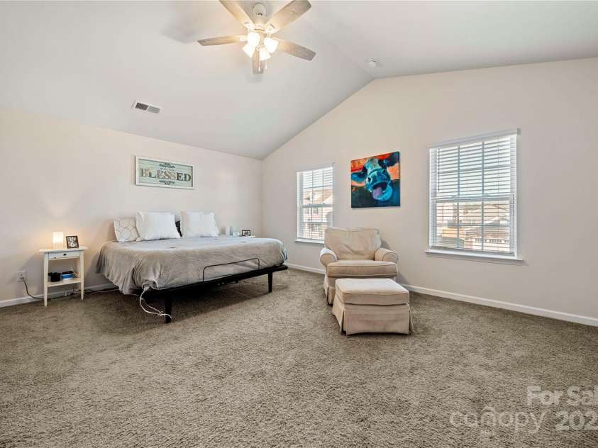 9706 Tea Garden Drive, Gastonia, NC 28056.  MLS# CAR4236017, YatesRealty ID 9657. Primary bedroom