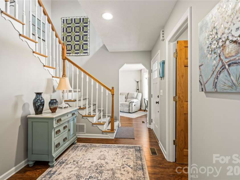 112 Bridlewood Trail, Mills River, NC 28759.  MLS# CAR4351397, YatesRealty ID 9659. 