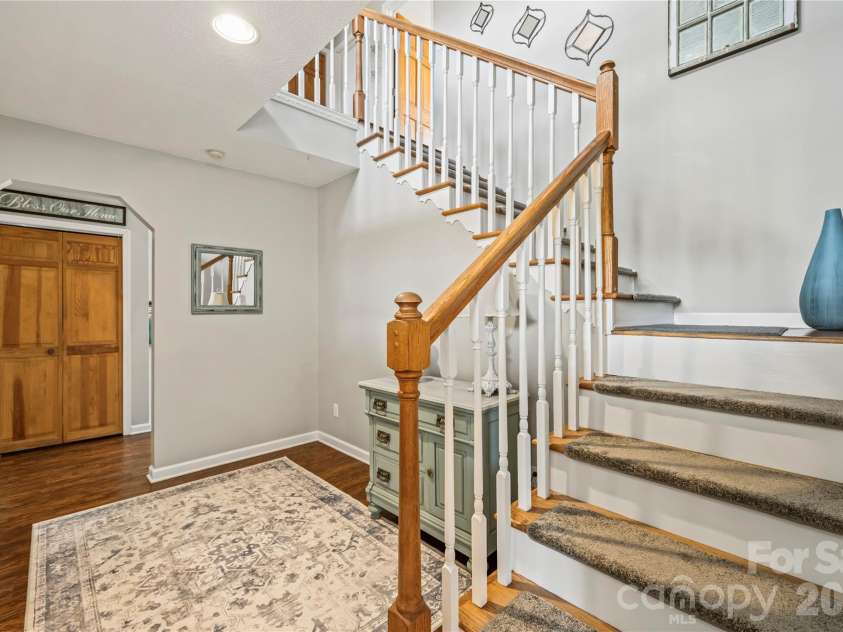 112 Bridlewood Trail, Mills River, NC 28759.  MLS# CAR4351397, YatesRealty ID 9659. 