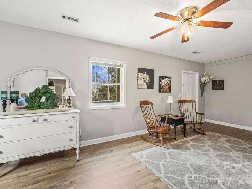 112 Bridlewood Trail, Mills River, NC 28759.  MLS# CAR4351397, YatesRealty ID 9659. 