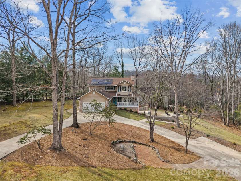112 Bridlewood Trail, Mills River, NC 28759.  MLS# CAR4351397, YatesRealty ID 9659. 