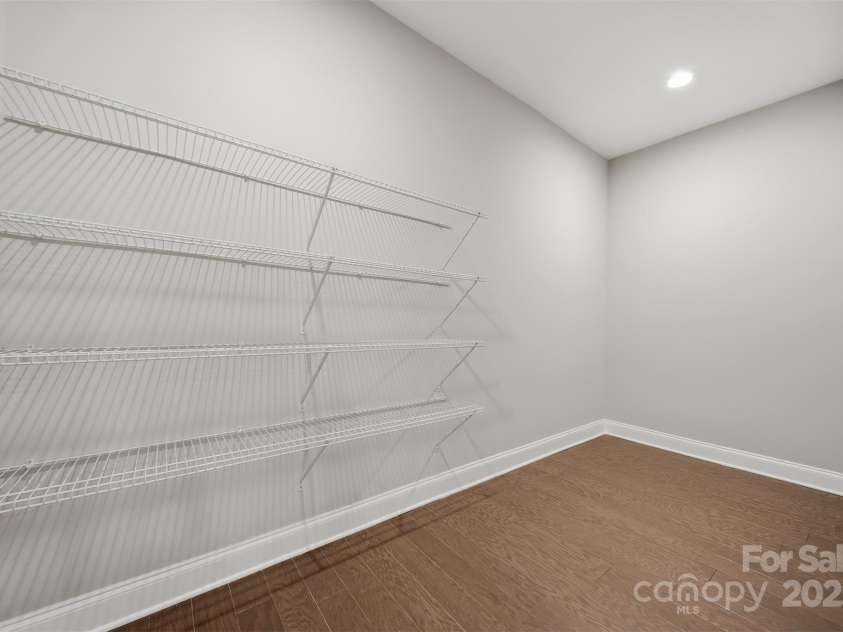 831B Wynnshire Drive, Hickory, NC 28601.  MLS# CAR4328734, YatesRealty ID 966. 