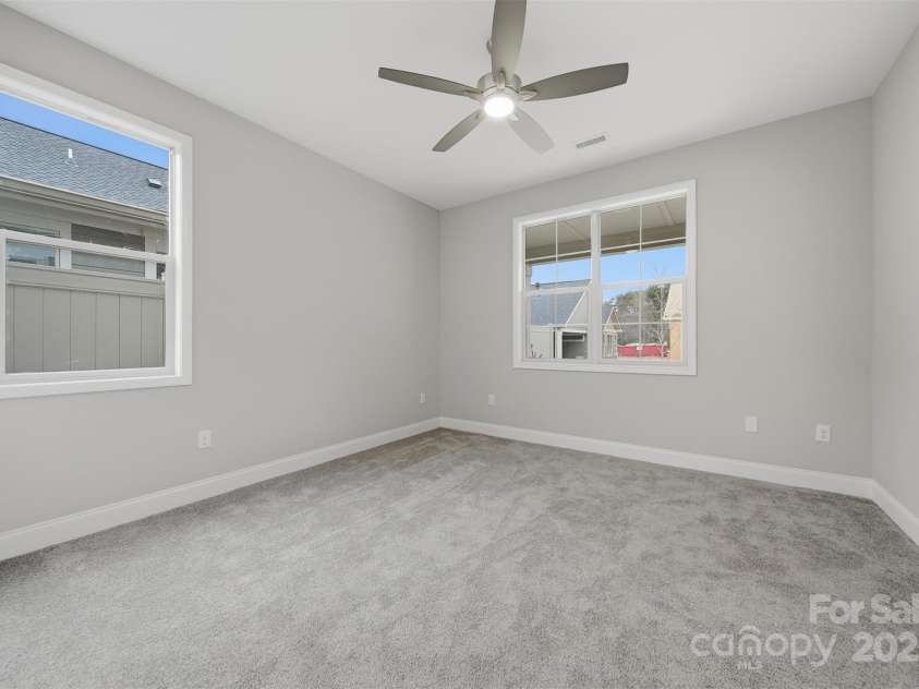 831B Wynnshire Drive, Hickory, NC 28601.  MLS# CAR4328734, YatesRealty ID 966. 