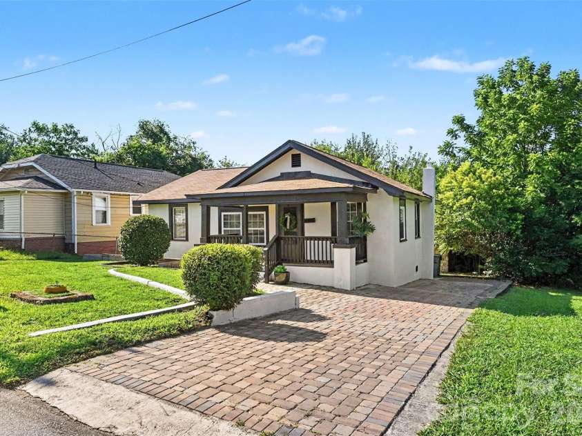 1309 Dearborn Avenue, Charlotte, NC 28206.  MLS# CAR4402630, YatesRealty ID 9661. 
