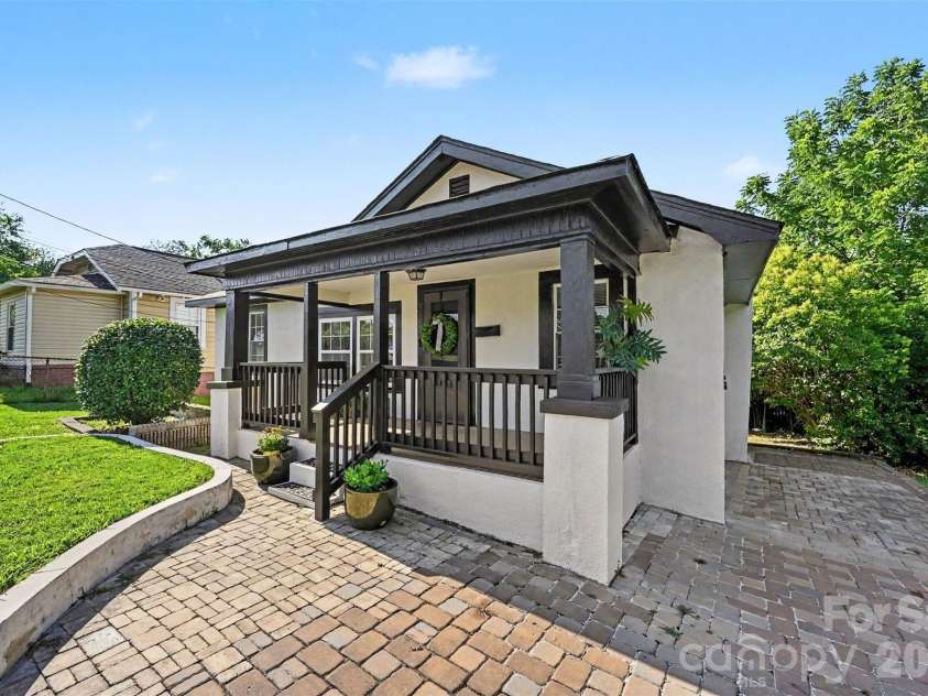 1309 Dearborn Avenue, Charlotte, NC 28206.  MLS# CAR4402630, YatesRealty ID 9661. 
