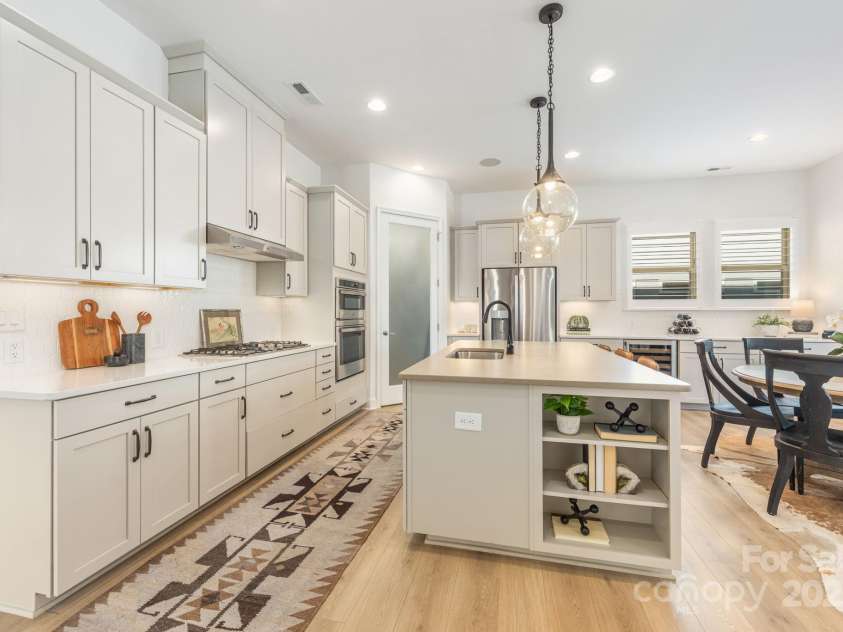 16004 Tulloch Road, Charlotte, NC 28278.  MLS# CAR4244766, YatesRealty ID 9661. 