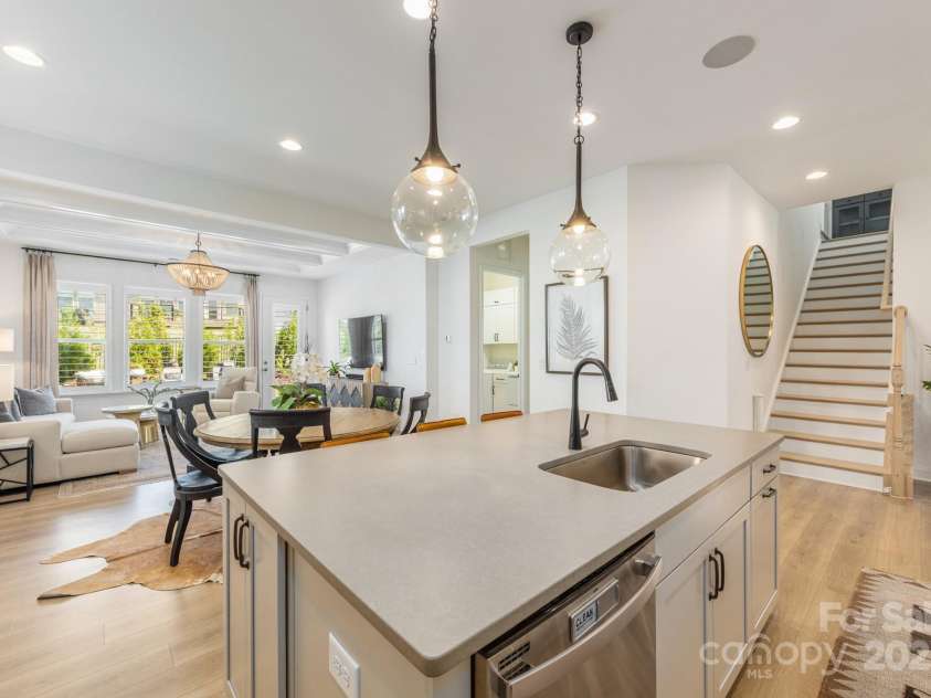 16004 Tulloch Road, Charlotte, NC 28278.  MLS# CAR4244766, YatesRealty ID 9661. 