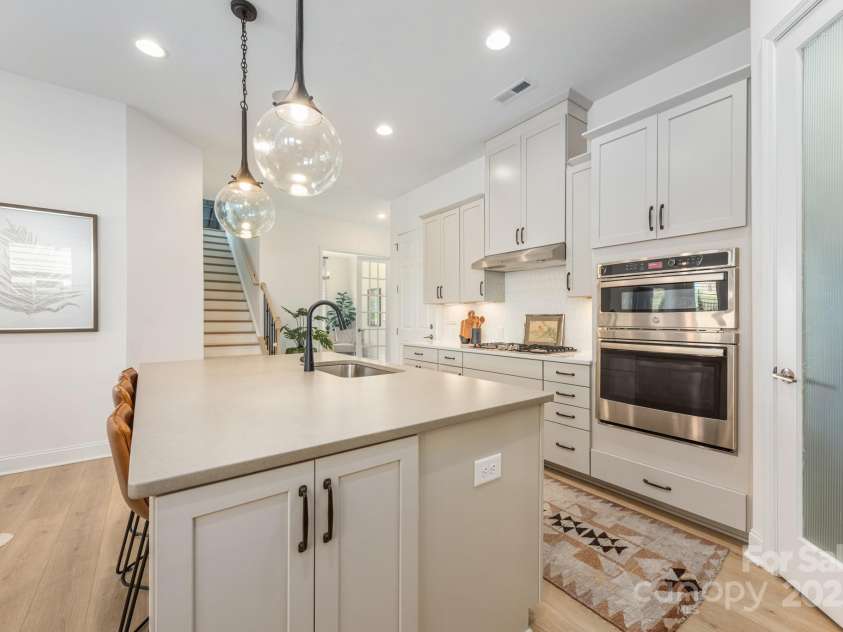 16004 Tulloch Road, Charlotte, NC 28278.  MLS# CAR4244766, YatesRealty ID 9661. 