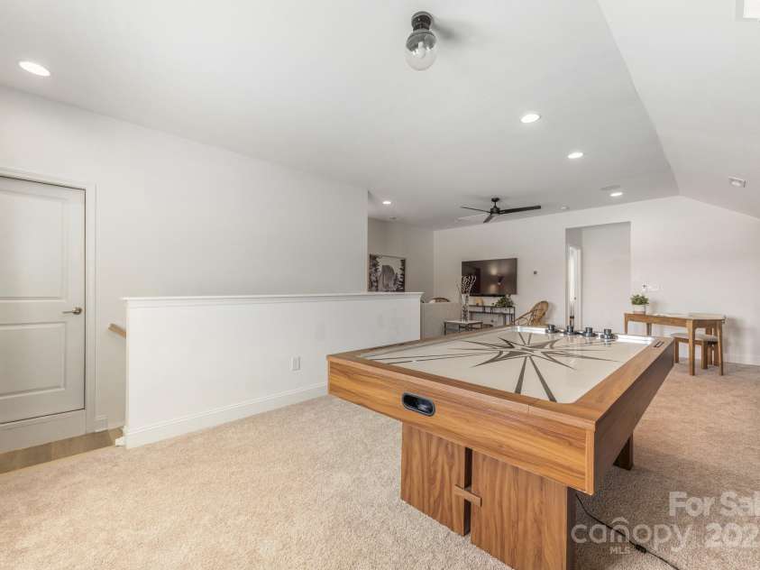16004 Tulloch Road, Charlotte, NC 28278.  MLS# CAR4244766, YatesRealty ID 9661. 