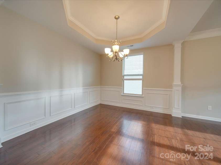 131 Renville Place, Mooresville, NC 28115.  MLS# CAR4189884, YatesRealty ID 9662. 