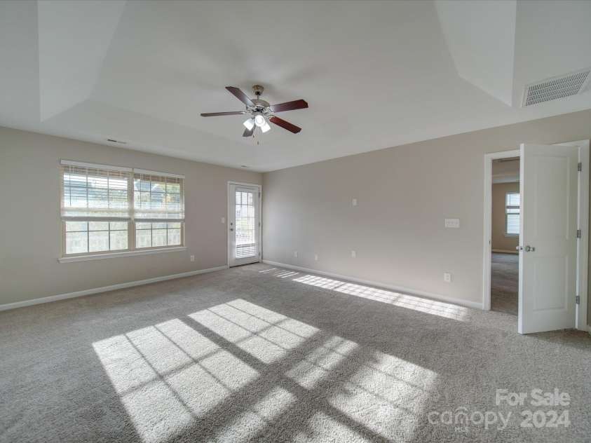 131 Renville Place, Mooresville, NC 28115.  MLS# CAR4189884, YatesRealty ID 9662. 