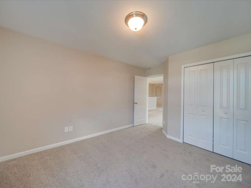 131 Renville Place, Mooresville, NC 28115.  MLS# CAR4189884, YatesRealty ID 9662. 