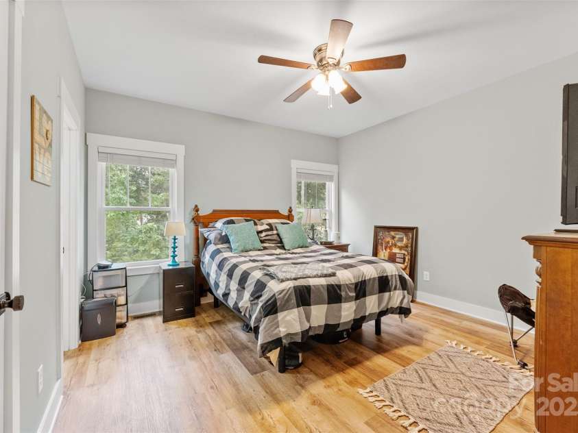 1706 Ivey Court, Maiden, NC 28650.  MLS# CAR4238966, YatesRealty ID 9663. 