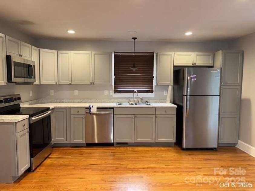 713 Circle Drive, Lenoir, NC 28645.  MLS# CAR4314281, YatesRealty ID 9663. 
