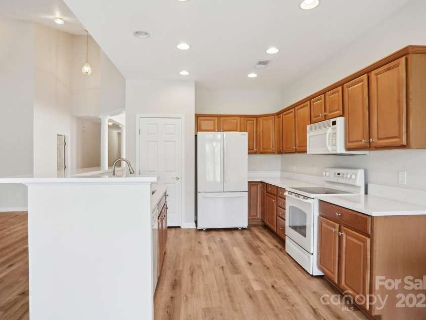 117 Pine Lake Drive, Monroe, NC 28110.  MLS# CAR4248493, YatesRealty ID 9664. 