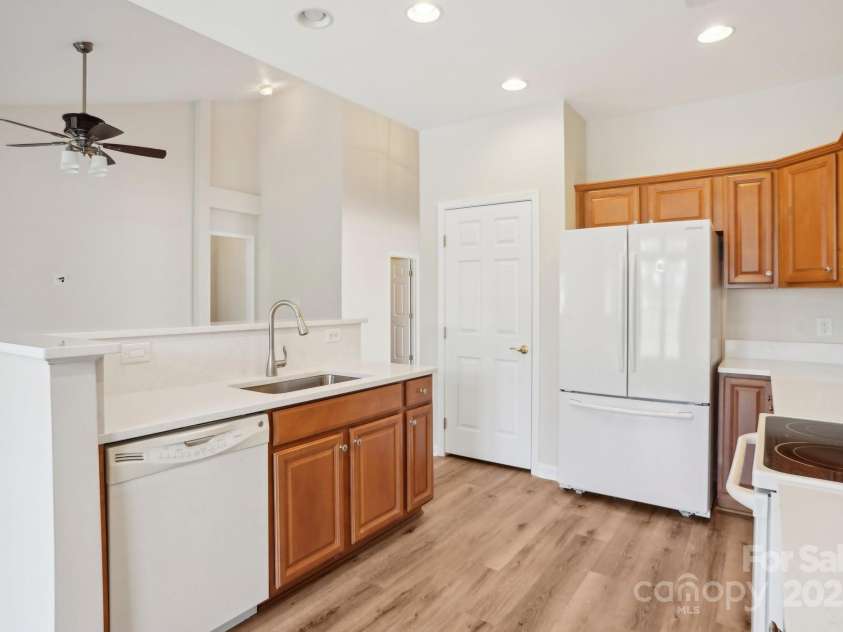 117 Pine Lake Drive, Monroe, NC 28110.  MLS# CAR4248493, YatesRealty ID 9664. 