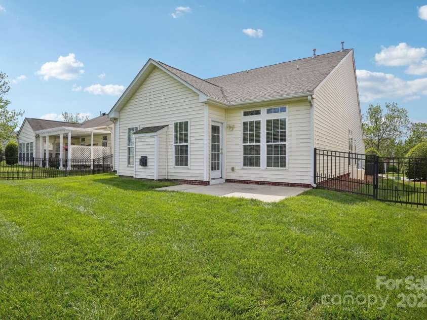 117 Pine Lake Drive, Monroe, NC 28110.  MLS# CAR4248493, YatesRealty ID 9664. 