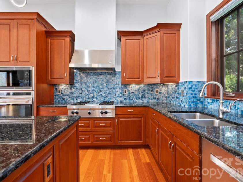 34 Foxbridge Way, Arden, NC 28704.  MLS# CAR4363086, YatesRealty ID 9664. 