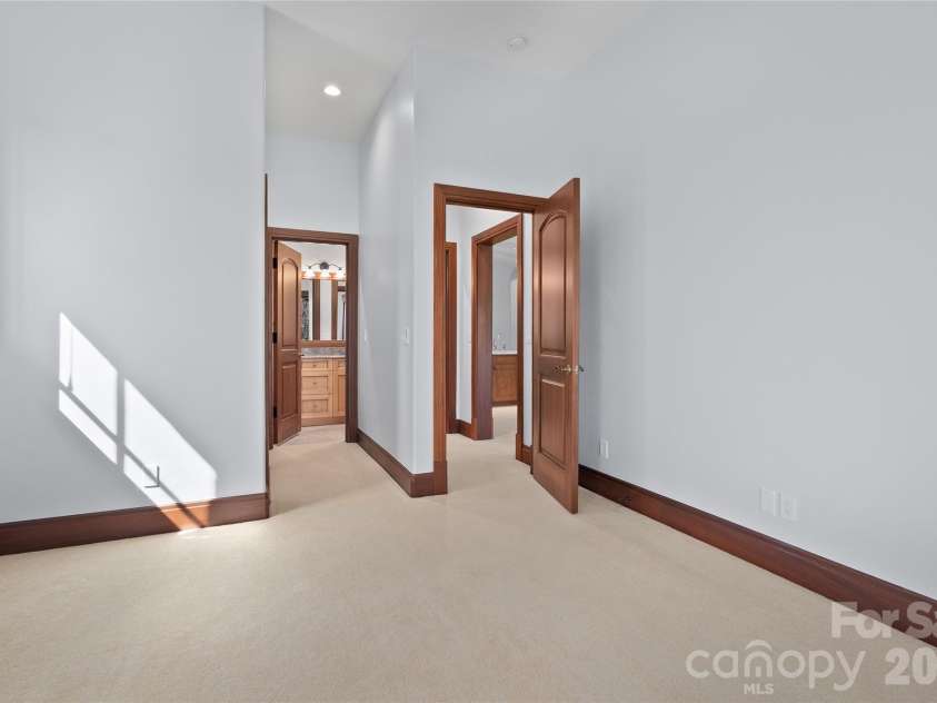 34 Foxbridge Way, Arden, NC 28704.  MLS# CAR4363086, YatesRealty ID 9664. 