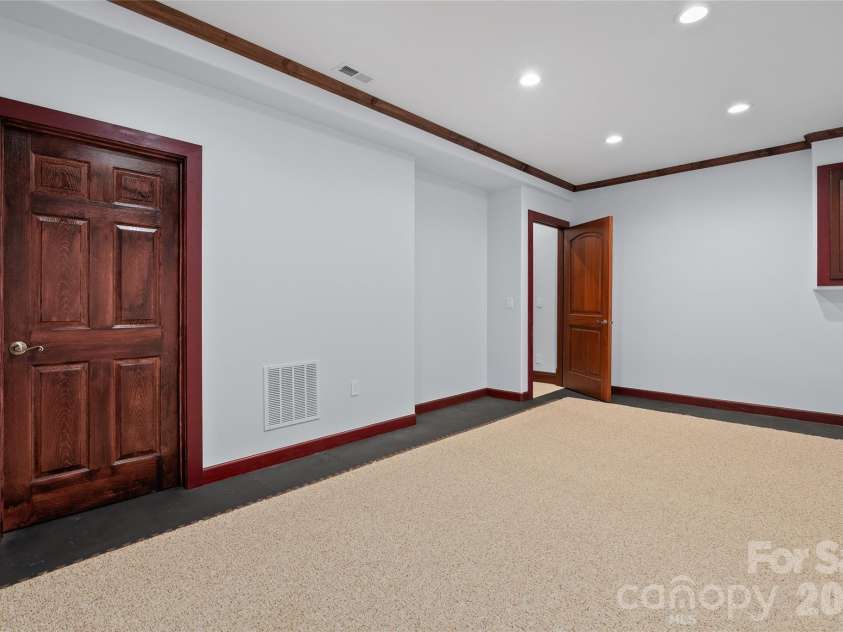 34 Foxbridge Way, Arden, NC 28704.  MLS# CAR4363086, YatesRealty ID 9664. 
