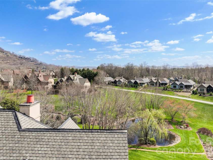 34 Foxbridge Way, Arden, NC 28704.  MLS# CAR4363086, YatesRealty ID 9664. 