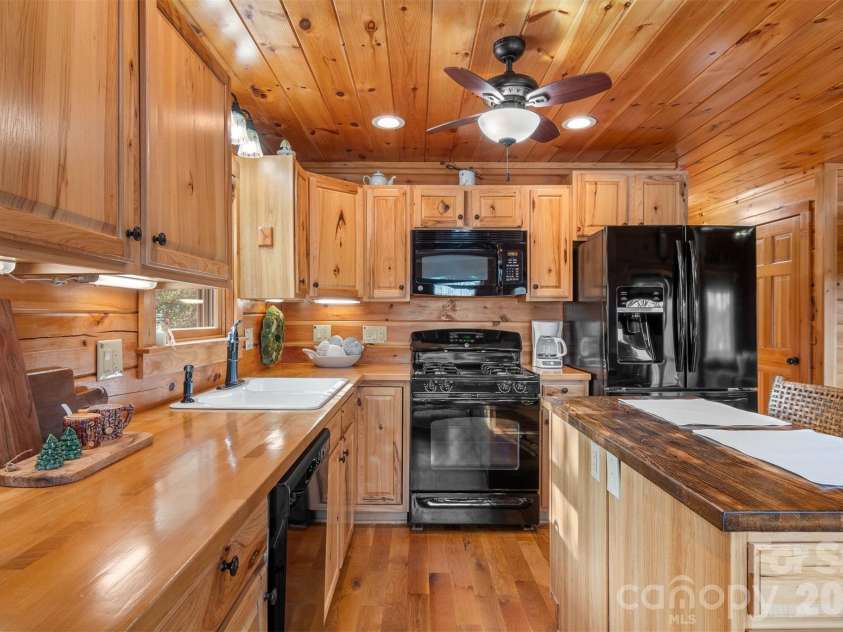 2257 Quiet Creek Lane, Lenoir, NC 28645.  MLS# CAR4408529, YatesRealty ID 9665. 