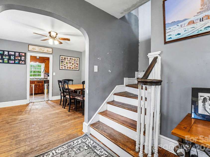 109 Austin Street, Maxton, NC 28364.  MLS# CAR4328474, YatesRealty ID 9666. 