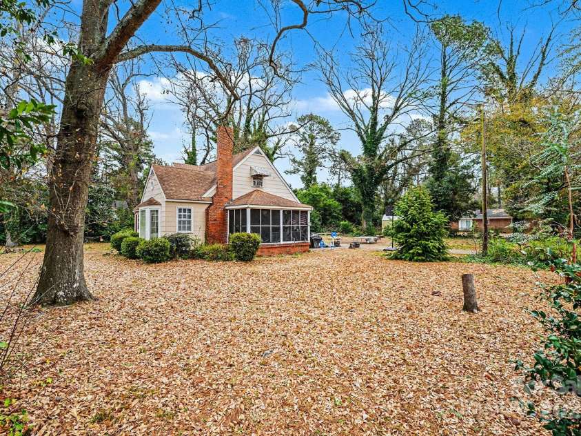 109 Austin Street, Maxton, NC 28364.  MLS# CAR4328474, YatesRealty ID 9666. 