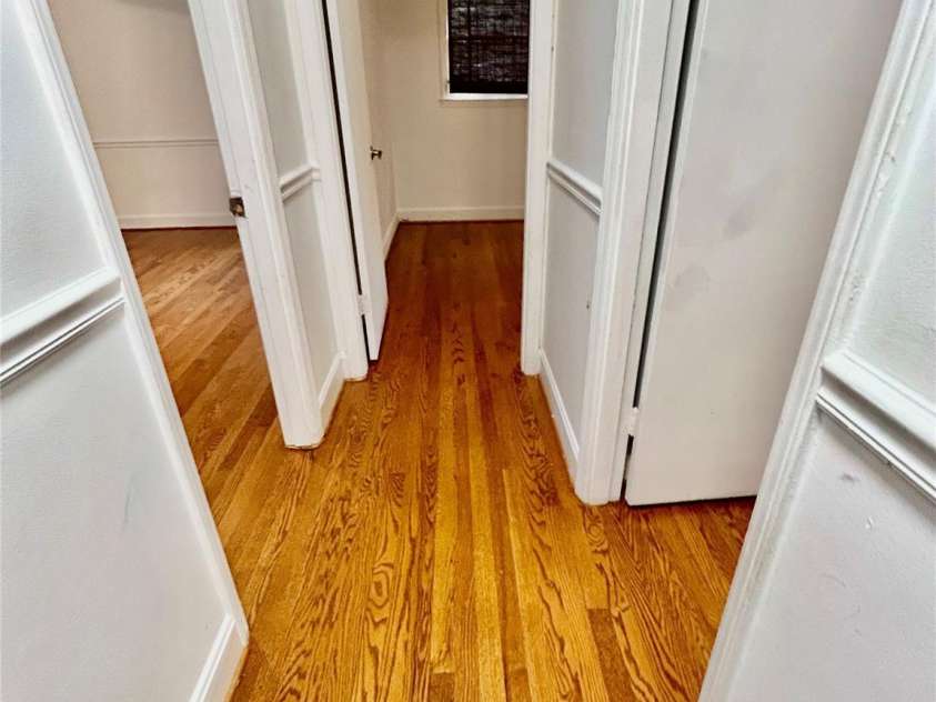 6708 Lynmont Drive, Charlotte, NC 28212.  MLS# CAR4294133, YatesRealty ID 9667. 