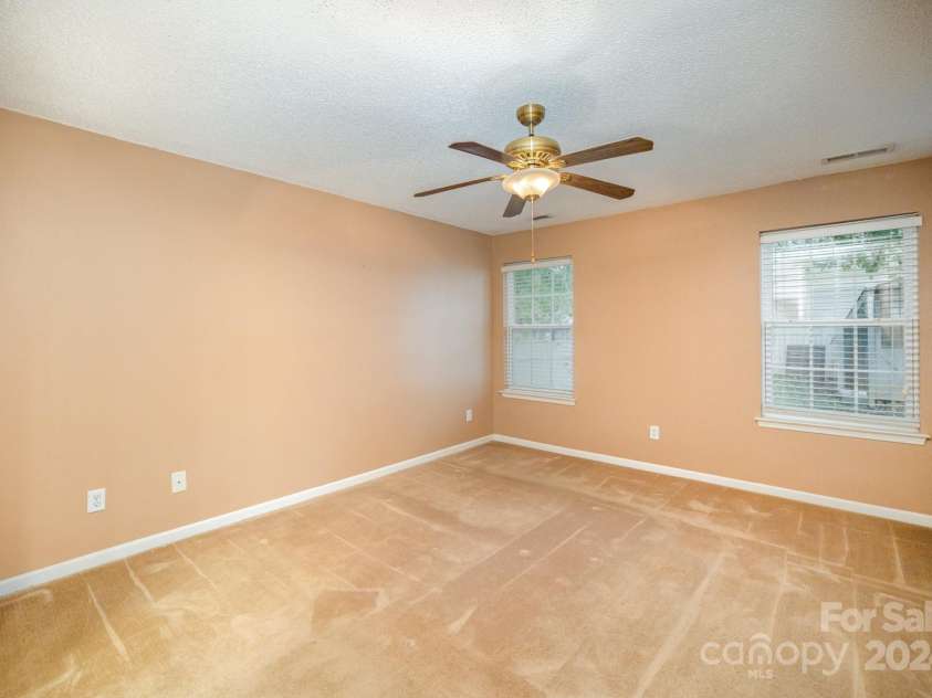 105 Ranlo Avenue, Gastonia, NC 28054.  MLS# CAR4200774, YatesRealty ID 9668. 