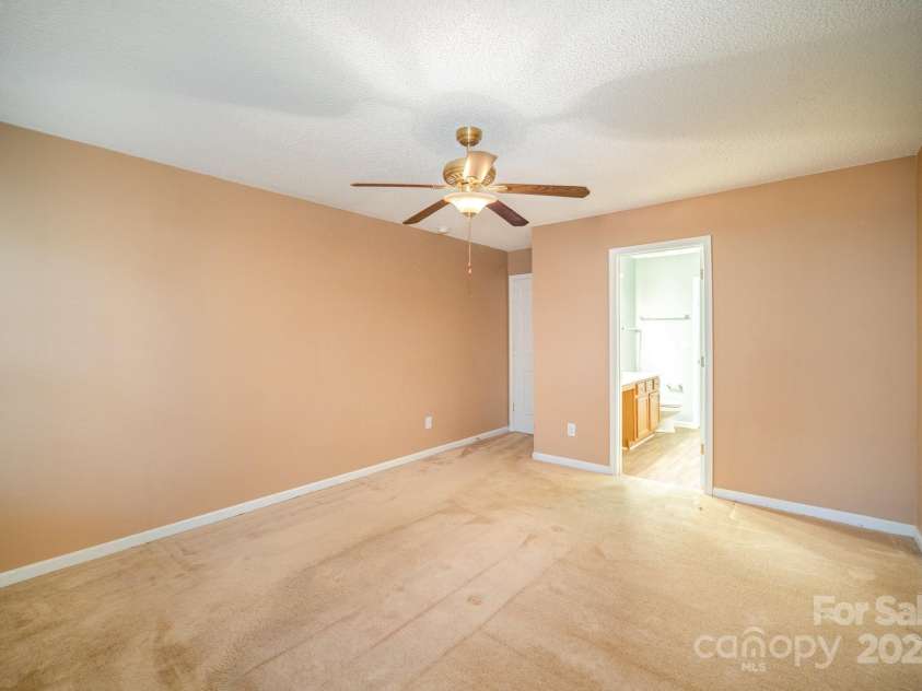 105 Ranlo Avenue, Gastonia, NC 28054.  MLS# CAR4200774, YatesRealty ID 9668. 