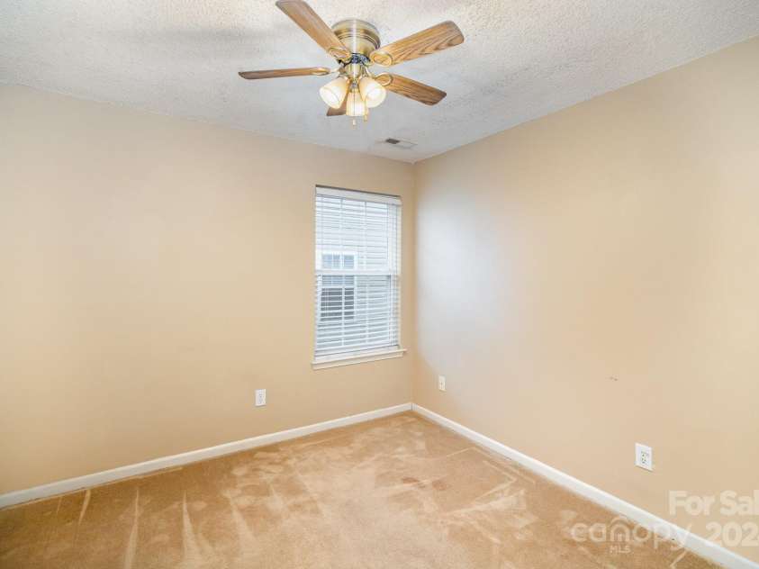 105 Ranlo Avenue, Gastonia, NC 28054.  MLS# CAR4200774, YatesRealty ID 9668. 