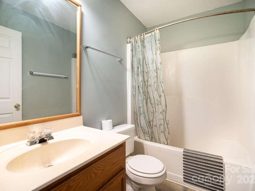 105 Ranlo Avenue, Gastonia, NC 28054.  MLS# CAR4200774, YatesRealty ID 9668. 