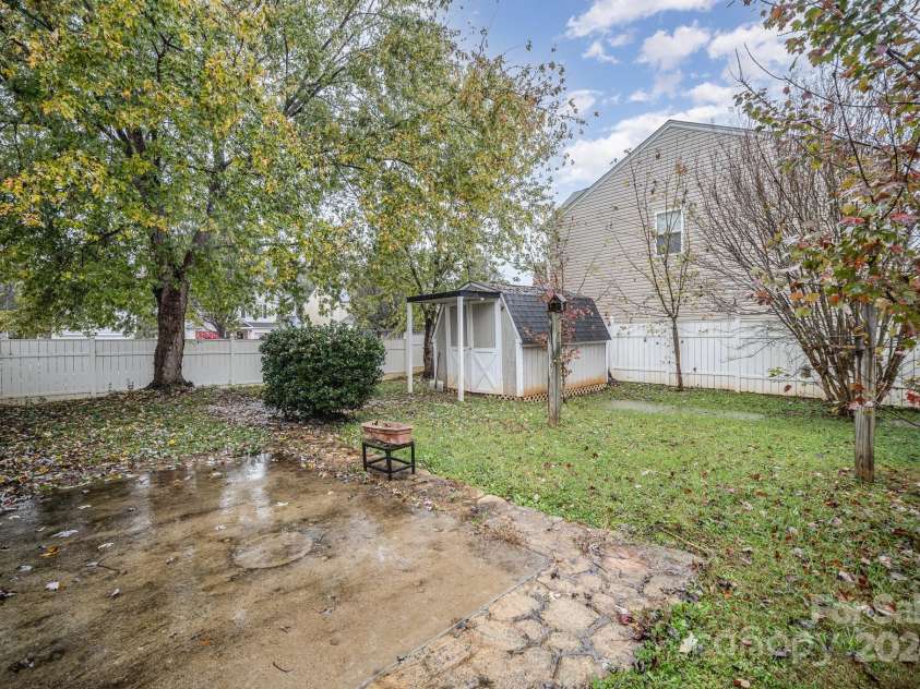 105 Ranlo Avenue, Gastonia, NC 28054.  MLS# CAR4200774, YatesRealty ID 9668. 