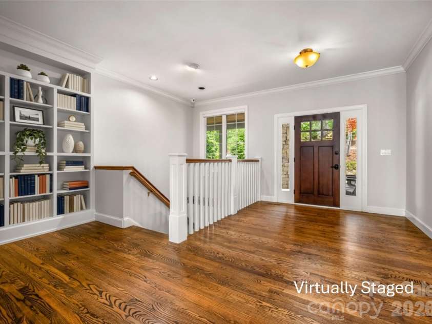 69 Old Hickory Trail, Hendersonville, NC 28739.  MLS# CAR4366104, YatesRealty ID 9668. 
